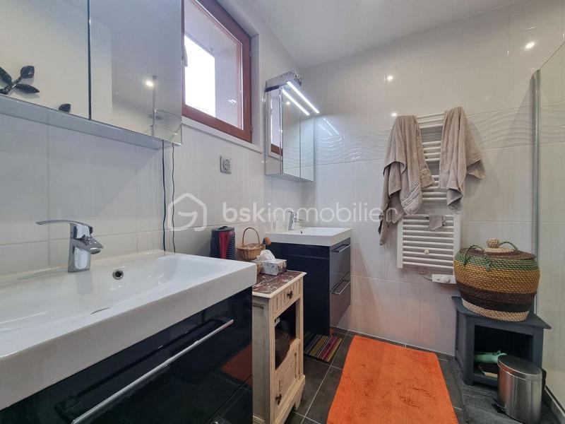 Maison traditionnelle - 134 m² - 5 pièces