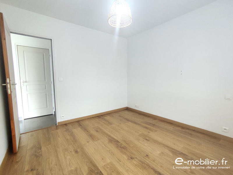 Maison - 80 m² - 5 pièces