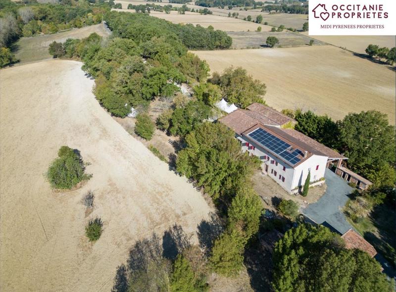 Propriété - 524 m² - 10 pièces