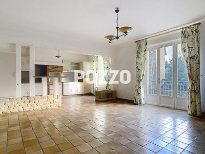 Immeuble - 9 pièces