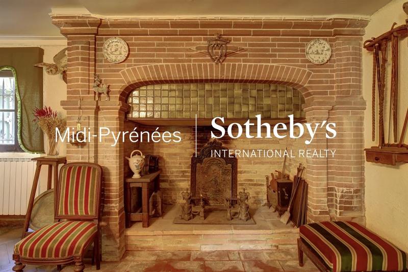 Château - 302 m² - 8 pièces