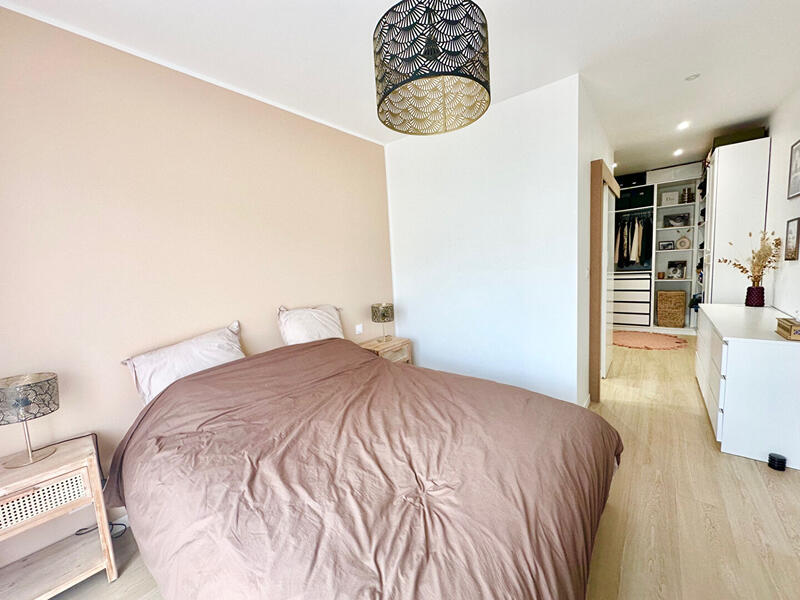 Maison - 140 m² - 5 pièces