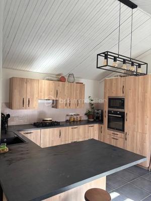 Maison - 105 m² - 5 pièces