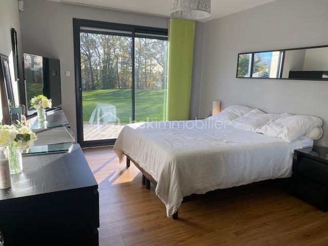 Maison - 262 m² - 6 pièces