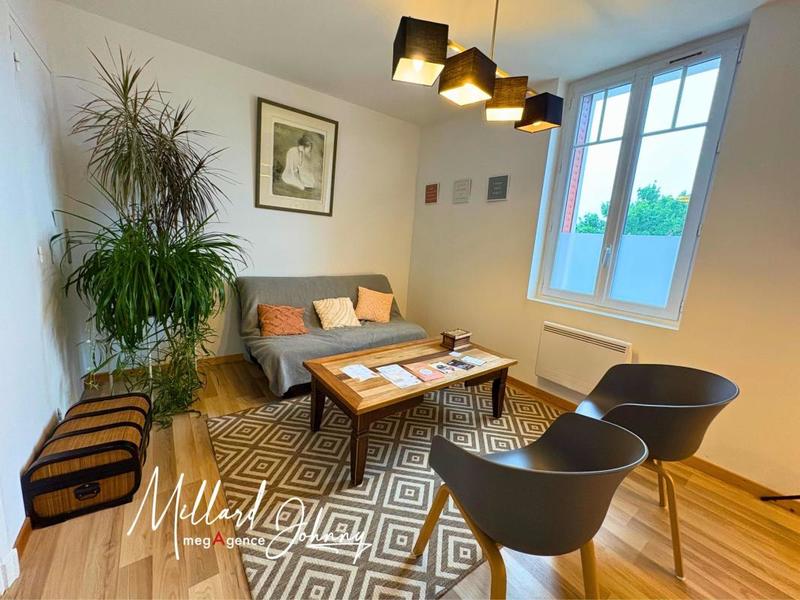 Maison - 204 m² - 9 pièces