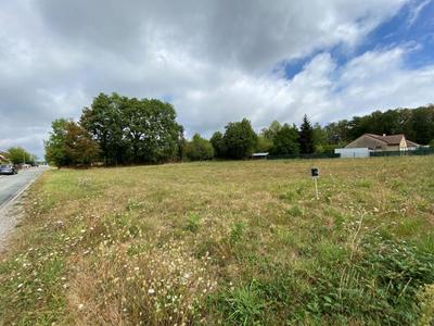 Terrain constructible - 2 550 m²