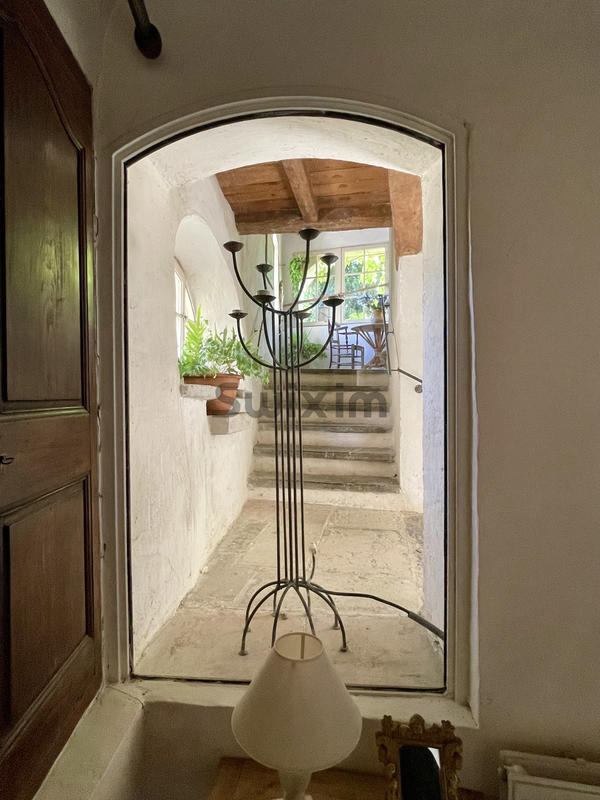 Maison de village - 400 m² - 21 pièces