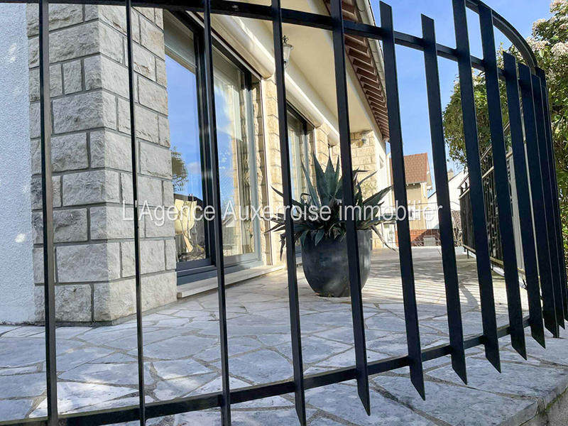 Maison - 145 m² - 5 pièces