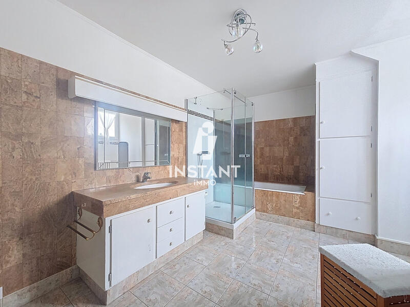 Maison ancienne - 147 m² - 7 pièces