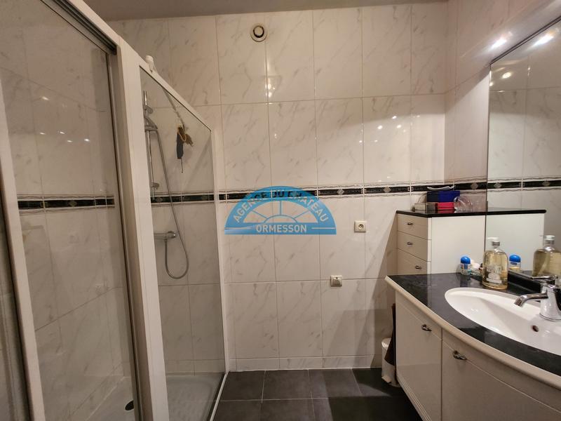 Maison - 170 m² - 7 pièces