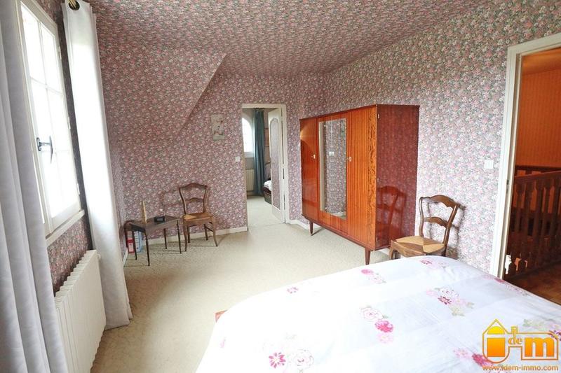 Maison traditionnelle - 140 m² - 6 pièces