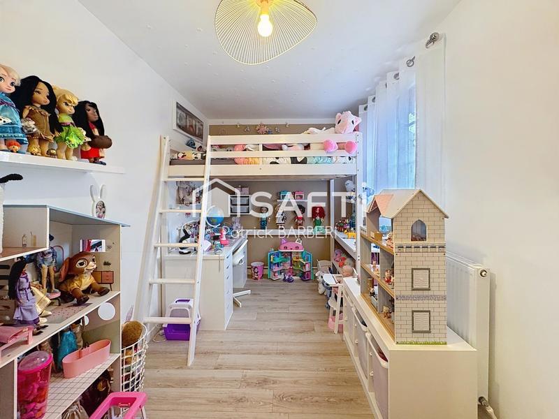 Maison - 94 m² - 5 pièces