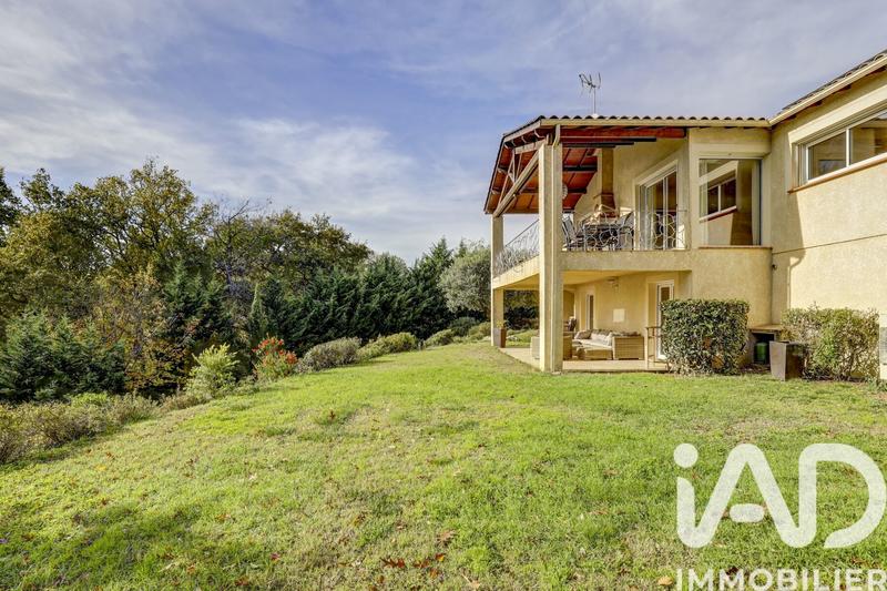 Maison - 185 m² - 7 pièces