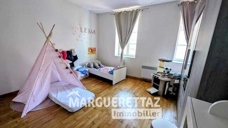 Appartement - 93 m² - 3 pièces