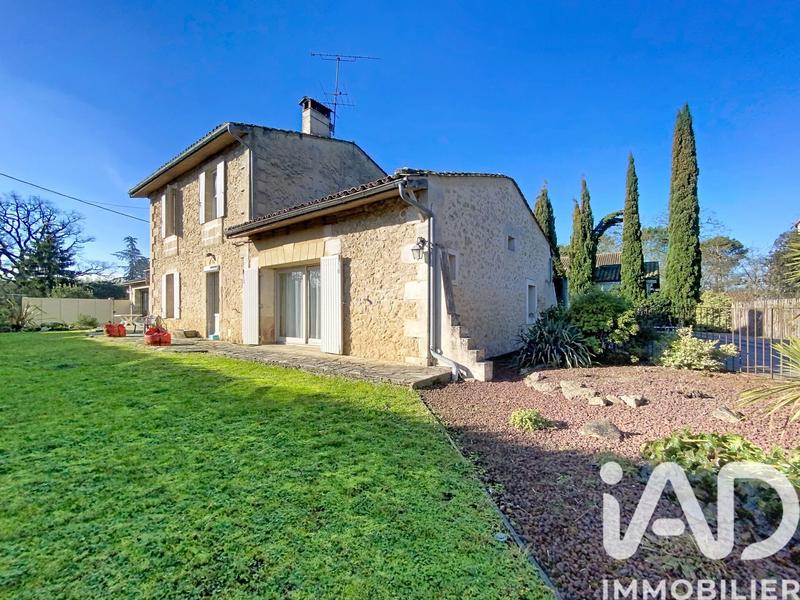 Maison - 231 m² - 8 pièces