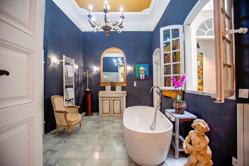 Maison - 446 m² - 12 pièces