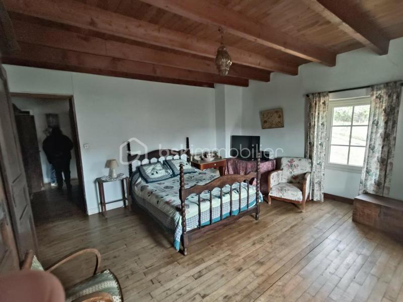 Corps de ferme - 265 m² - 10 pièces