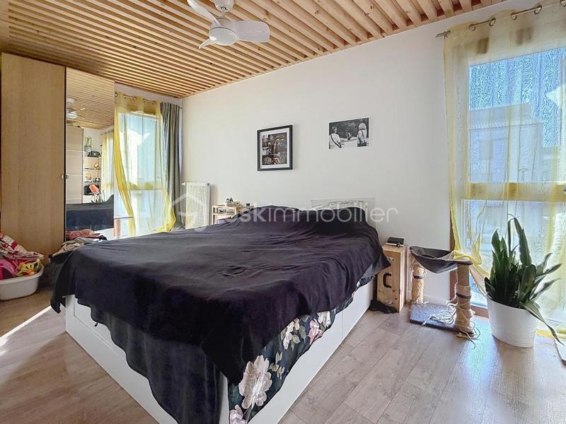 Appartement - 79 m² - 4 pièces