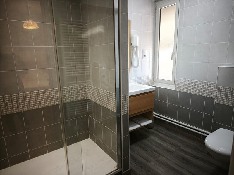 Fonds de commerce - 706 m²