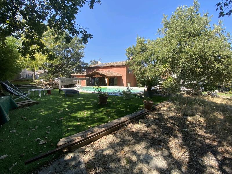 Villa - 155 m² - 6 pièces