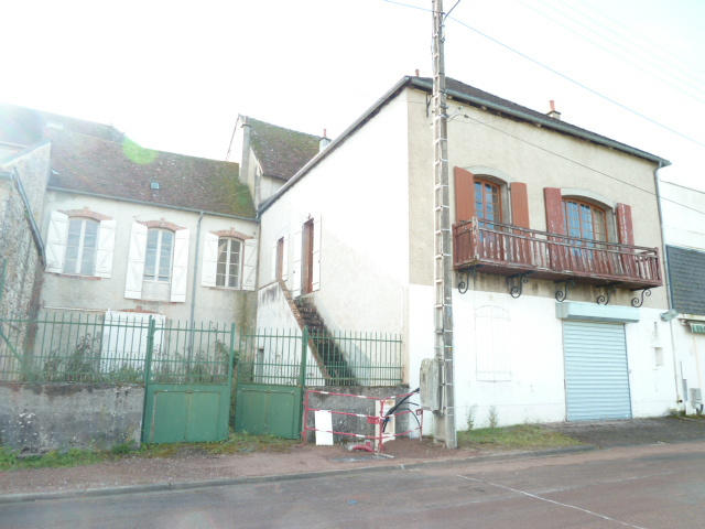 Maison de village - 189 m² - 6 pièces