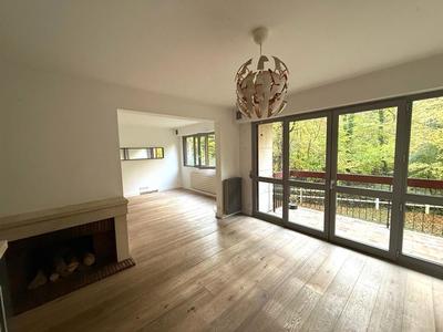 Appartement - 83 m² - 5 pièces