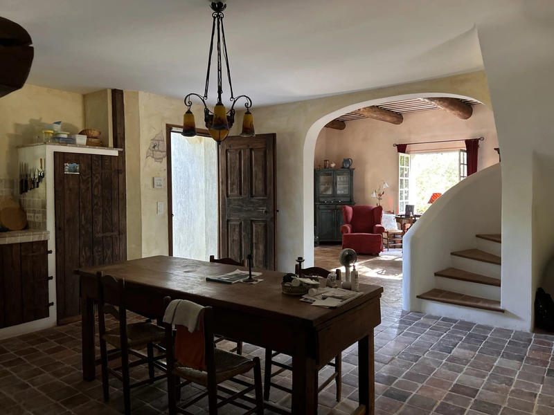 Maison traditionnelle - 195 m² - 6 pièces