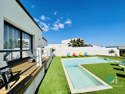 Villa - 163 m² - 6 pièces