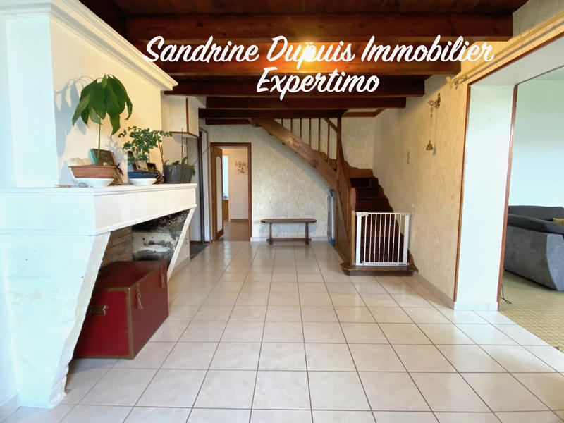 Maison - 205 m² - 9 pièces