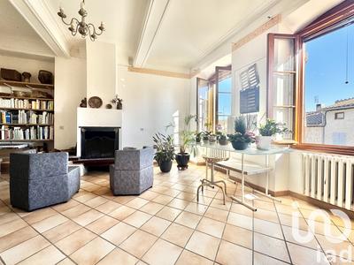 Maison de village - 237 m² - 10 pièces