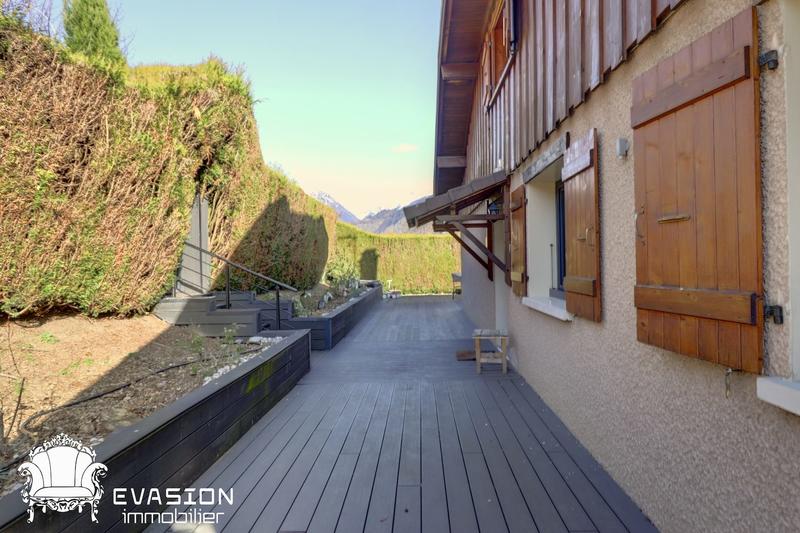 Maison traditionnelle - 150 m² - 6 pièces