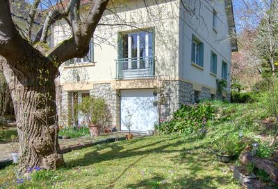 Maison - 178 m² - 8 pièces