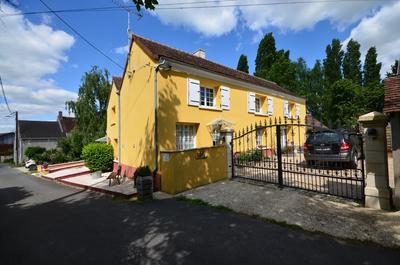 Maison - 226 m² - 7 pièces