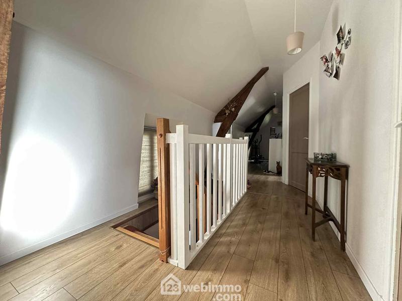 Maison - 255 m² - 8 pièces