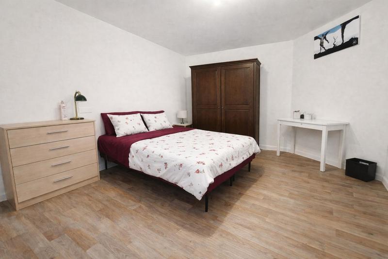 Villa - 262 m² - 13 pièces