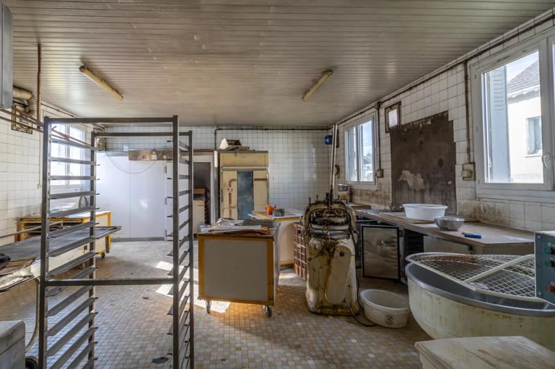 Maison - 228 m² - 12 pièces