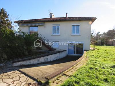 Maison - 150 m² - 5 pièces