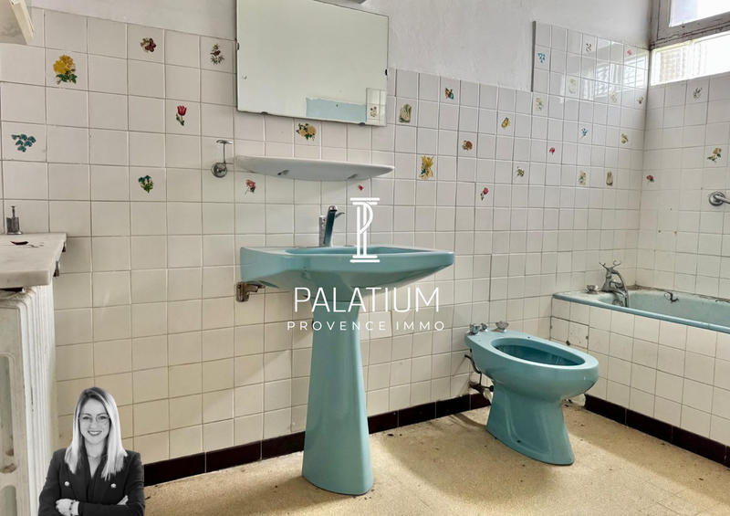 Maison traditionnelle - 90 m² - 4 pièces