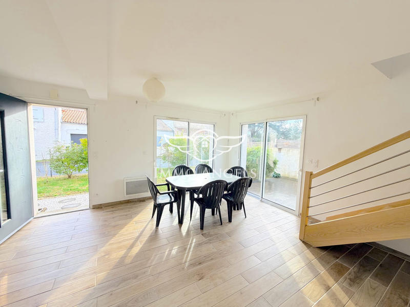 Maison traditionnelle - 79 m² - 4 pièces