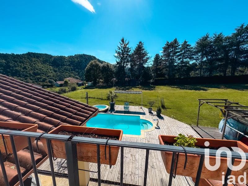 Maison - 142 m² - 5 pièces