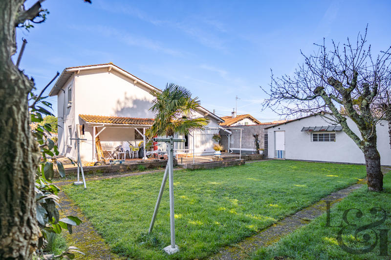 Maison - 102 m² - 6 pièces