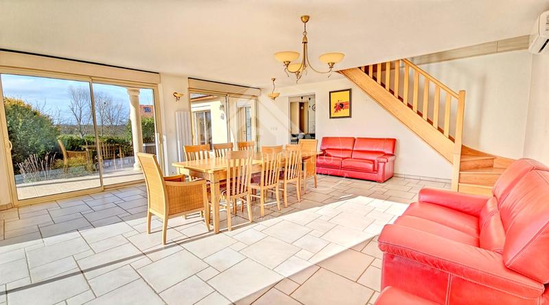 Maison - 157 m² - 7 pièces