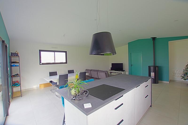 Maison traditionnelle - 110 m² - 4 pièces