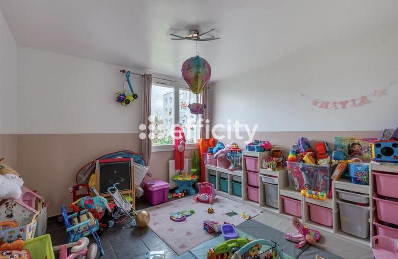 Appartement - 81 m² - 4 pièces