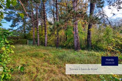 Terrain - 812 m²