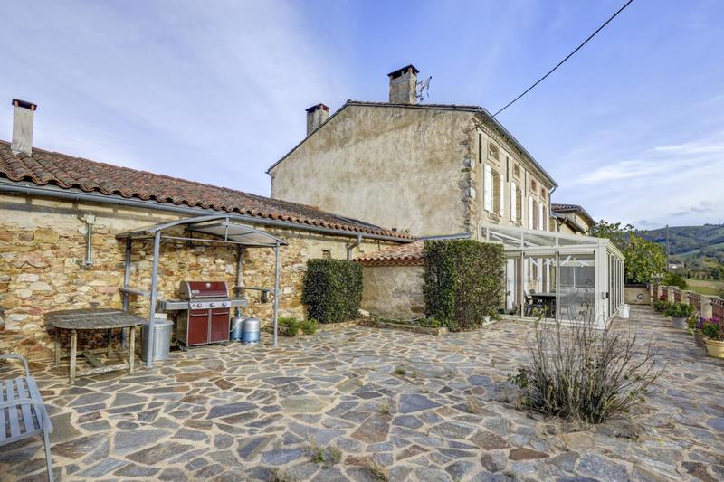 Maison - 276 m² - 6 pièces