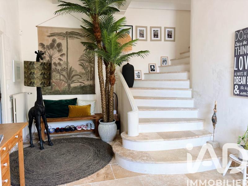 Maison - 320 m² - 8 pièces