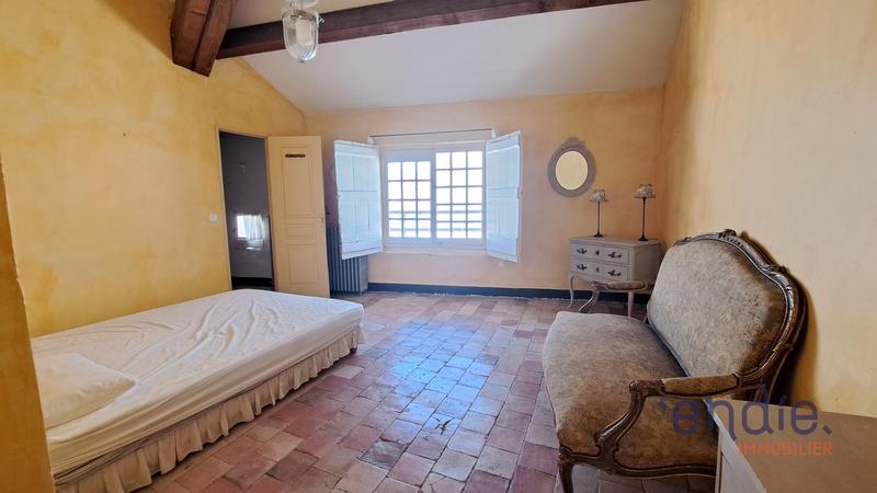 Maison - 500 m² - 10 pièces