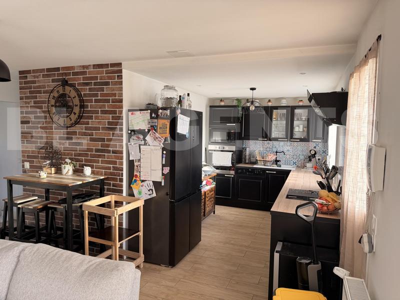 Maison - 143 m² - 6 pièces