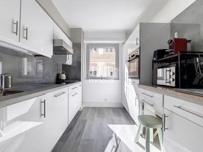 Appartement - 72 m² - 2 pièces